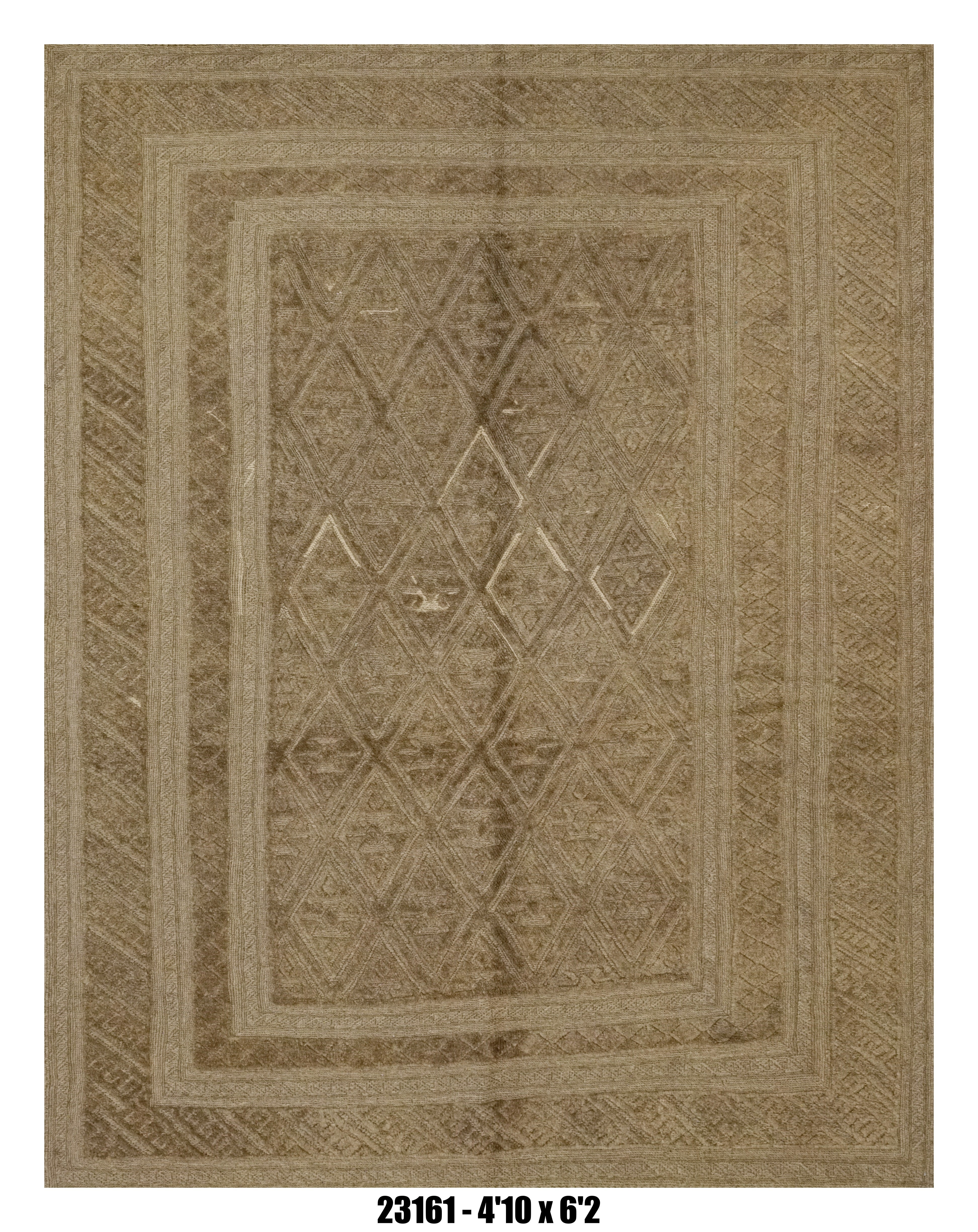 Killim Taupe Textured Area Rug – Tonal Geometric Diamond Design – 4'10" x 6'2" –