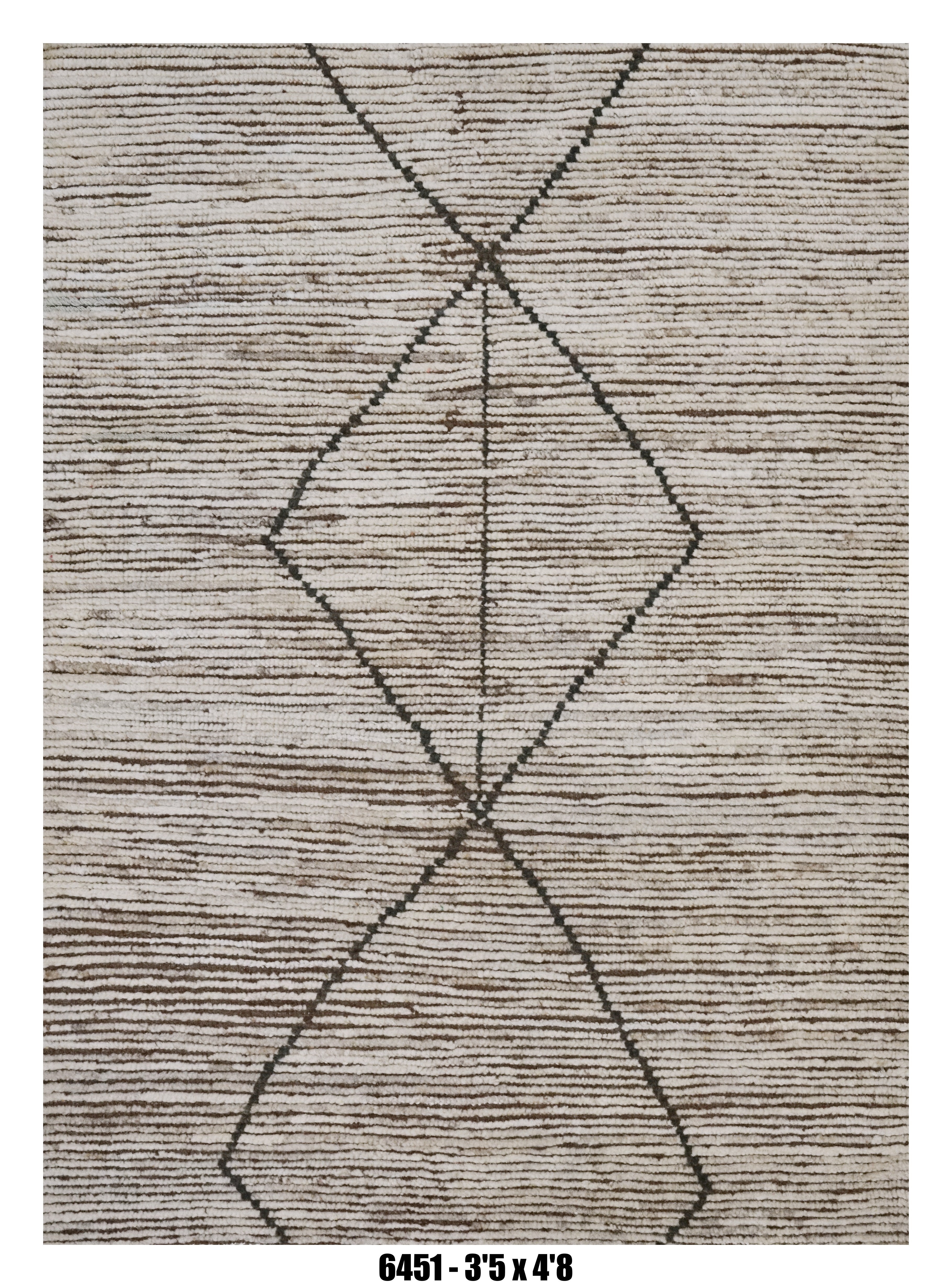 Moroccan Diamond Area Rug 3'5" x 4'8"| Beige Ivory Geometric Pattern
